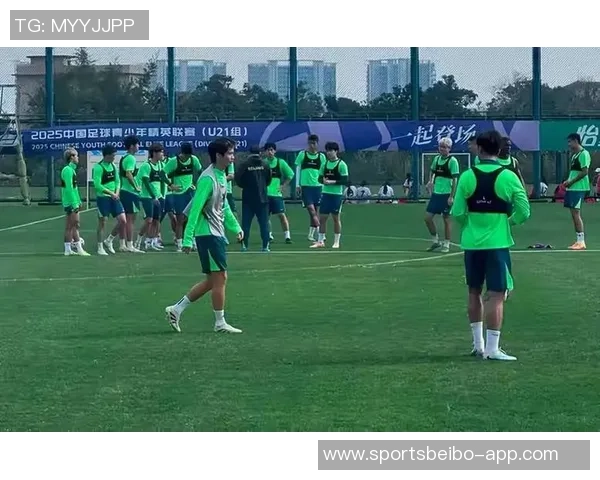 国安新外援恩科洛洛明日抵达北京进行体检签约后将与球队汇合 国安新外援恩科洛洛明日抵达北京进行体检签约后将与球队汇合